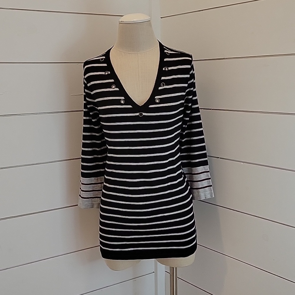 UNITED STATES SWEATERS medium v neck sweater with metal adornments